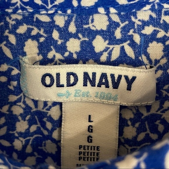 Old Navy Women's Large Petite Long Sleeve Button Down Top Blue and White - Picture 10 of 10